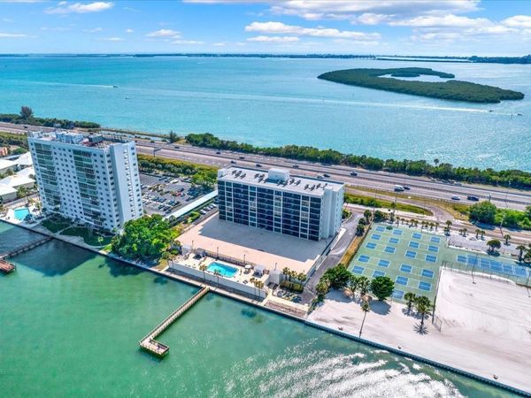 7100 SUNSHINE SKYWAY LANE S, Unit 604, ST PETERSBURG, FL 33711
