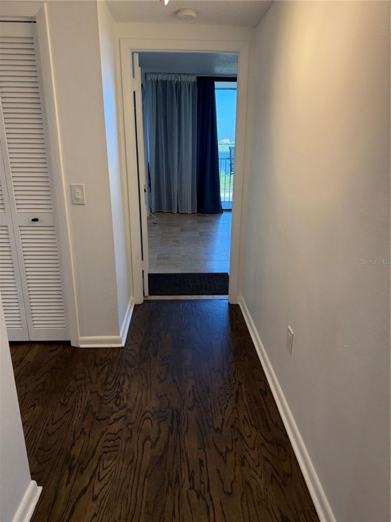 7100 Sunshine Skyway Lane S, Unit 604, Saint Petersburg, FL 33711 Photo