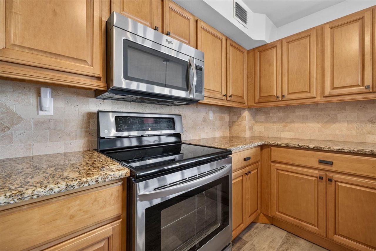 5541 Puerta Del Sol Boulevard S, Unit 412, Saint Petersburg, FL 33715 Photo