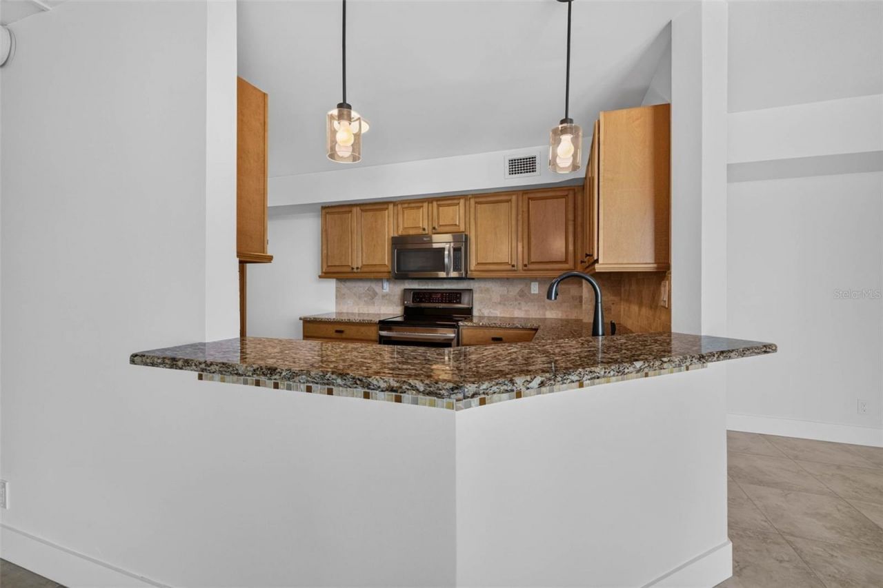 5541 Puerta Del Sol Boulevard S, Unit 412, Saint Petersburg, FL 33715 Photo