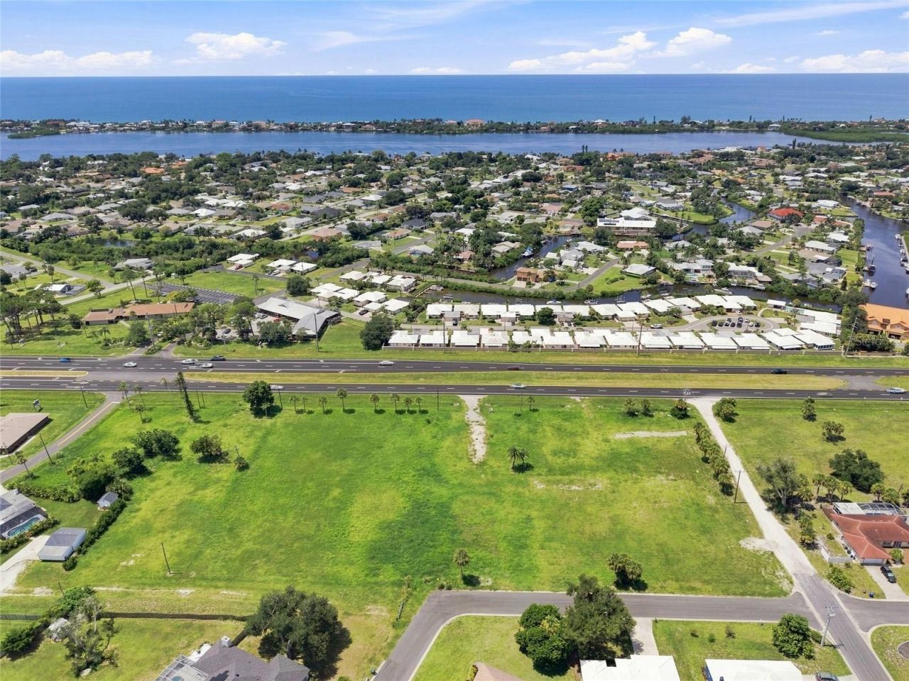 2301 S Tamiami Trail, Osprey, FL 34229 Photo