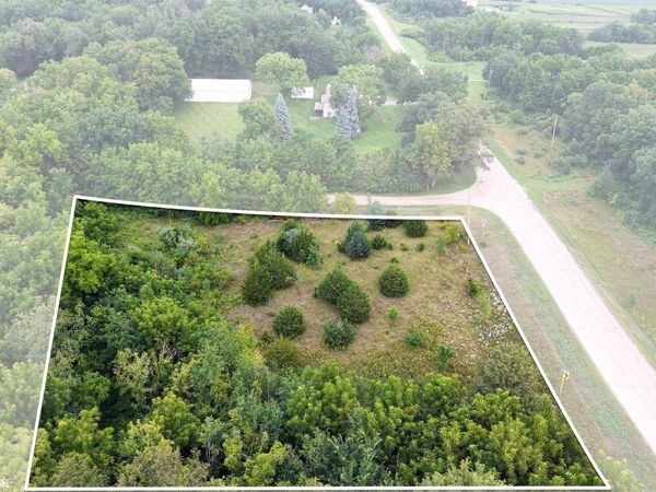 0 Sand Road/186th Street corner Lot, Marshalltown, IA 50158