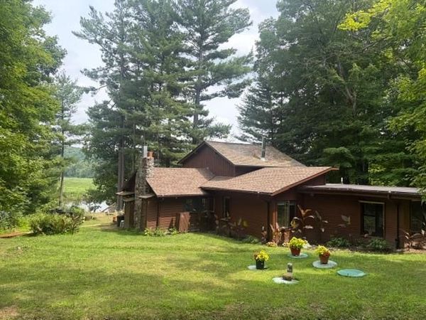 21565 Saint Croix Trail N, Scandia, MN 55073