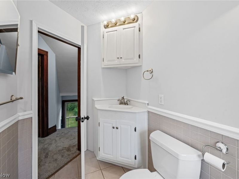 957 Cleveland Avenue , Amherst, OH 44001 Photo 22