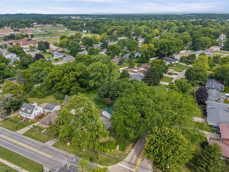 957 Cleveland Avenue , Amherst, OH 44001 Photo 43