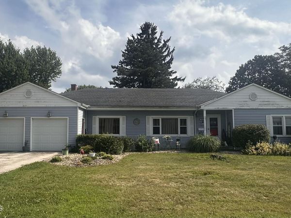 645 Van Buren Street, Fostoria, OH 44830
