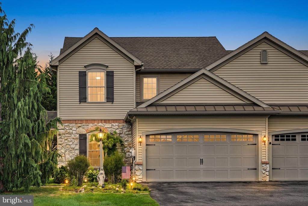 812 BRIAR EDGE CT, LEBANON, PA 17046