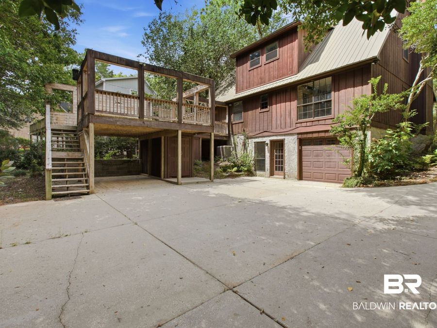 Property Image 100