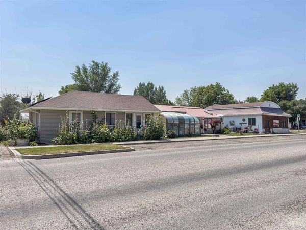 401 E 16th St, Burley, ID 83318