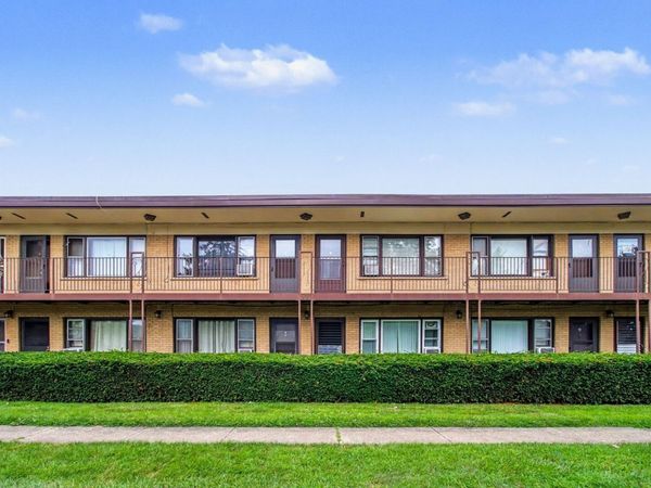 34 King Arthur Court , Unit 15, Northlake, IL 60164