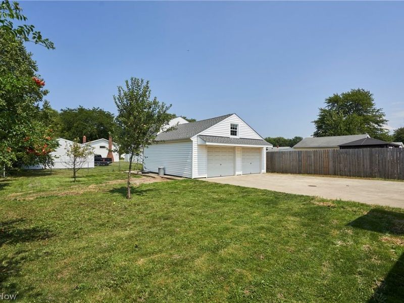35477 Hobbie Drive, Eastlake, OH 44095 Photo 30