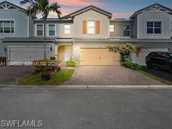 3953 Black Olive LN , HOLLYWOOD, FL 33021