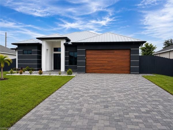 304 NW 1st TER , CAPE CORAL, FL 33993
