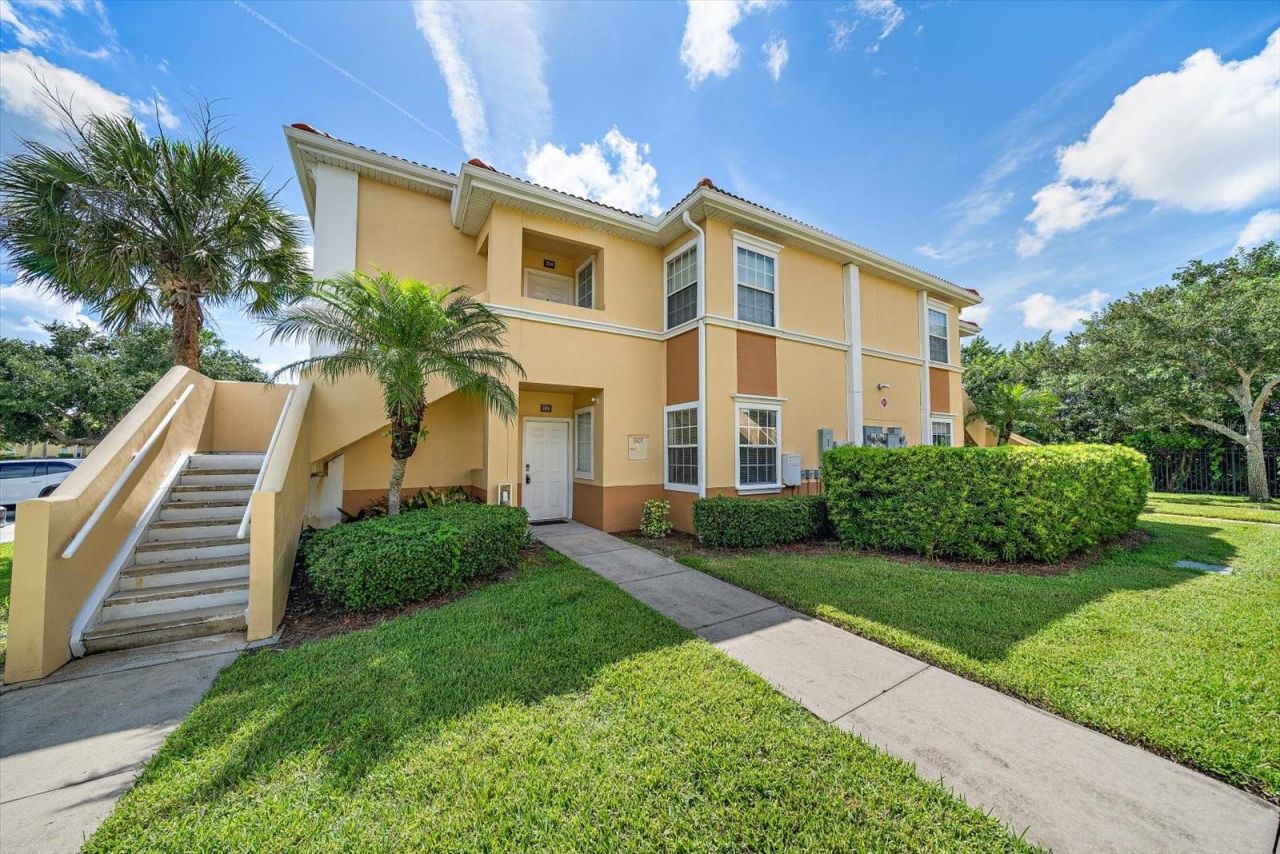 1010 Villagio Circle, Unit 104, Sarasota, FL 34237 Photo