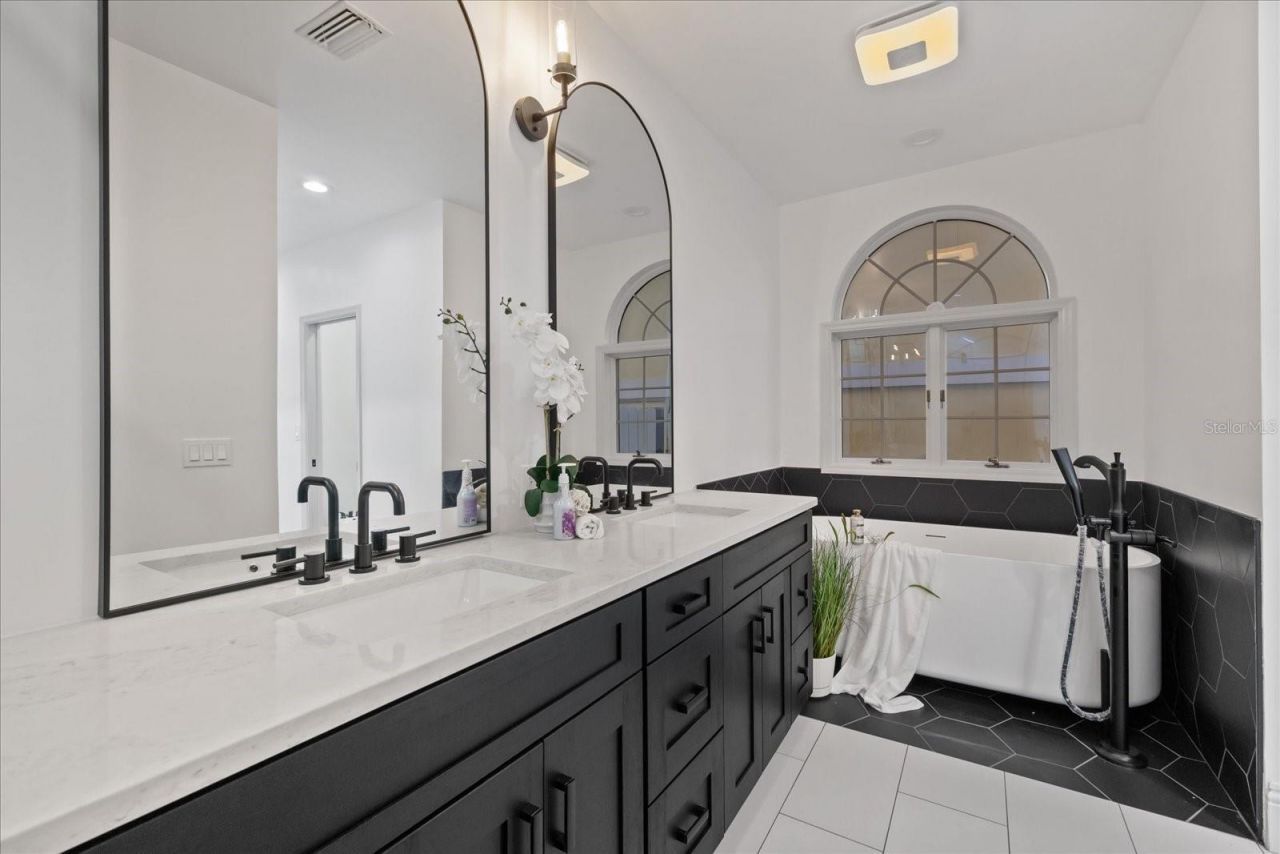 6121 Bayside Drive, New Port Richey, FL 34652 Photo