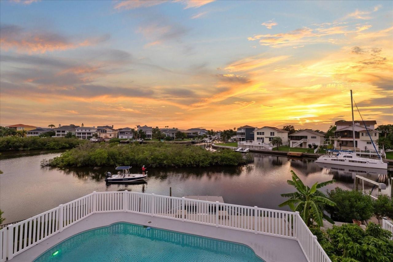 6121 Bayside Drive, New Port Richey, FL 34652 Photo