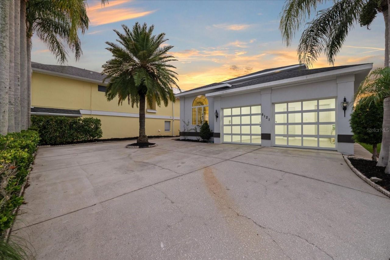 6121 Bayside Drive, New Port Richey, FL 34652 Photo