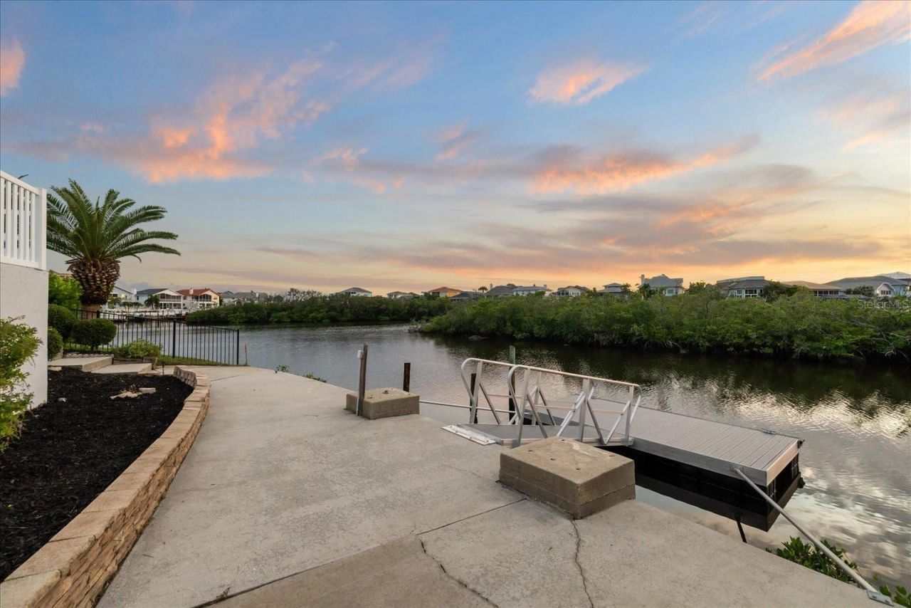 6121 Bayside Drive, New Port Richey, FL 34652 Photo