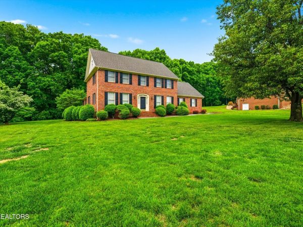 3006 Hawthorne St , Athens, TN 37303