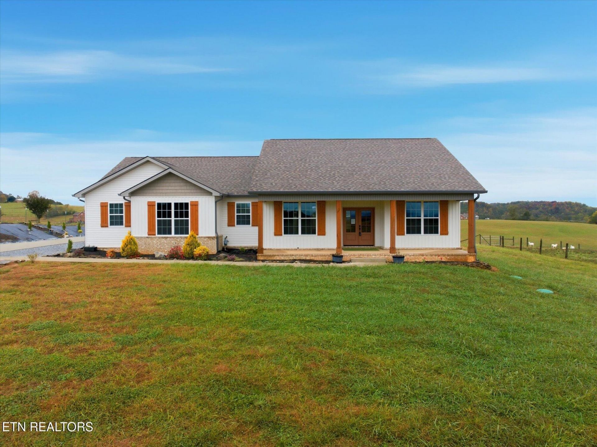 758 Lakeside Rd , Madisonville, TN 37354 Main Photo