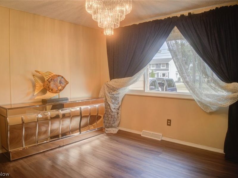 14065 Heatherwood Drive, Brook Park, OH 44142 Photo 10