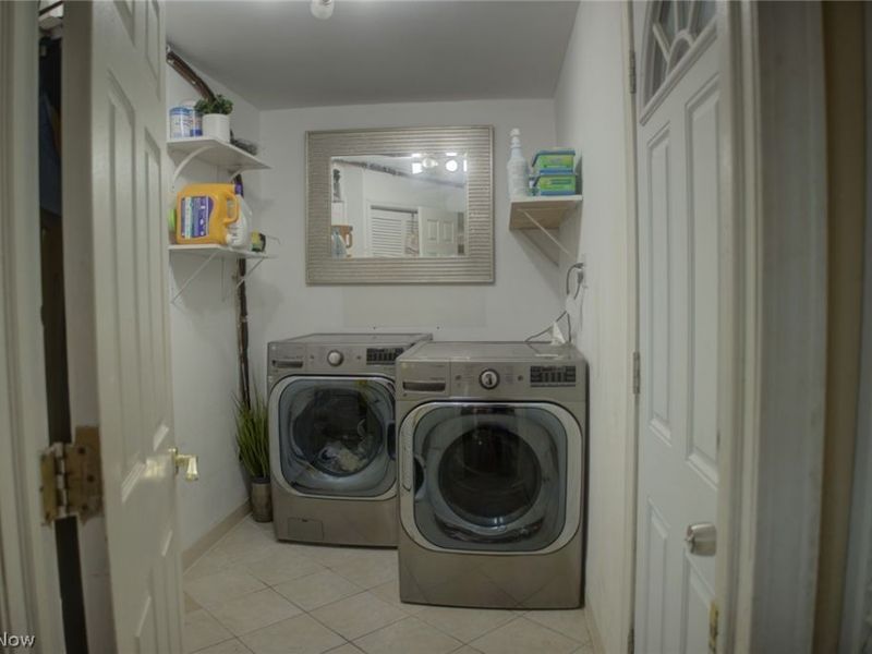 14065 Heatherwood Drive, Brook Park, OH 44142 Photo 11