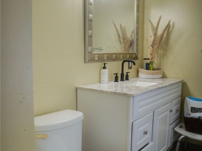 14065 Heatherwood Drive, Brook Park, OH 44142 Photo 17