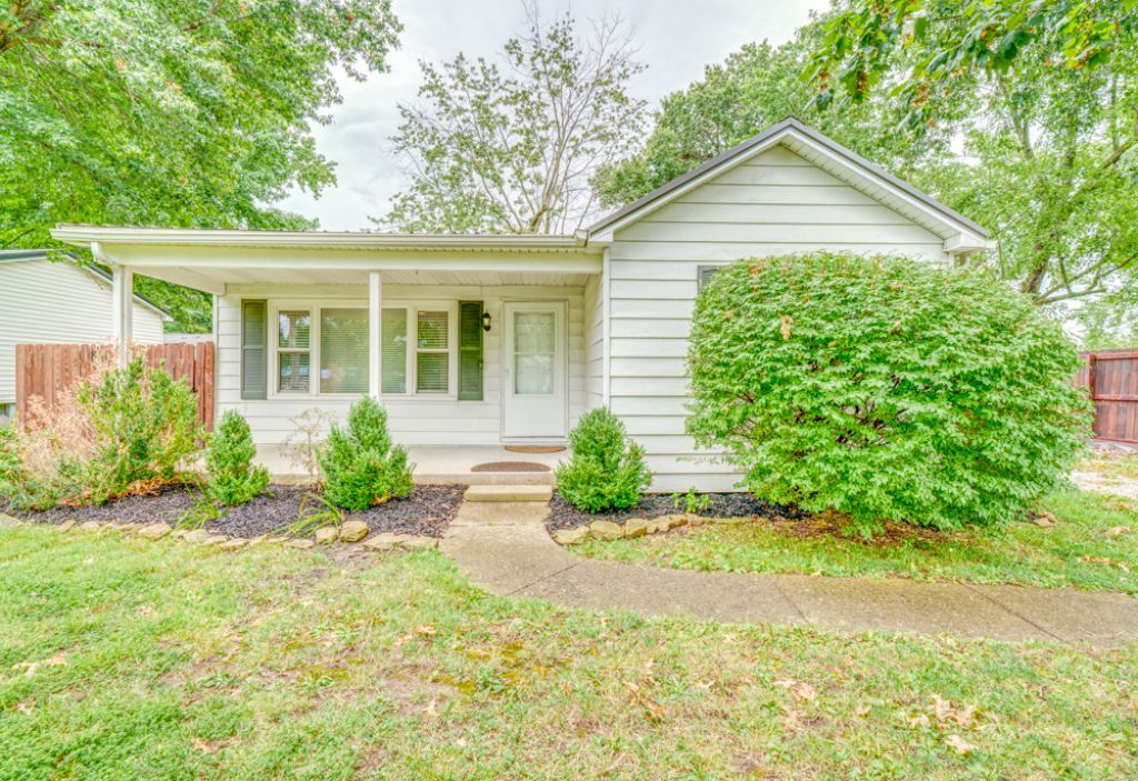 2006 Waltonville Road, Mount Vernon, IL 62864 Main Photo