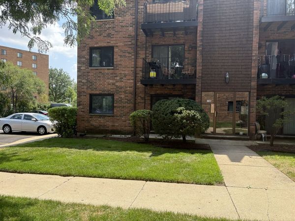 1785 W ALGONQUIN Road , Unit 1A, Mount Prospect, IL 60056