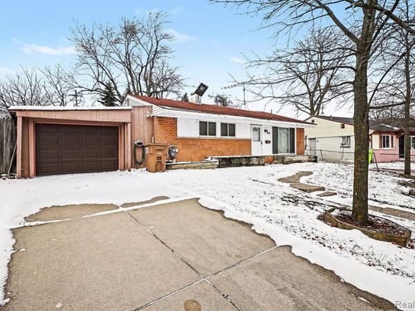 672 Linda Vista Drive, Pontiac, MI 48342