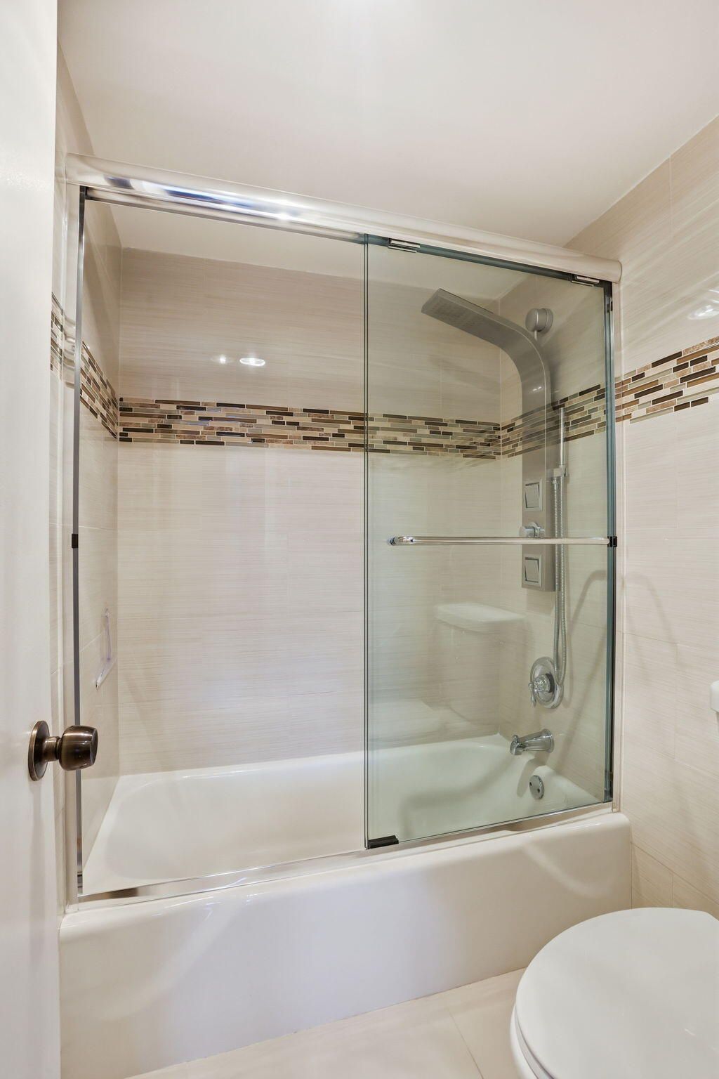 2000 S Ocean Boulevard, Unit 2L, Pompano Beach, FL 33062 Photo