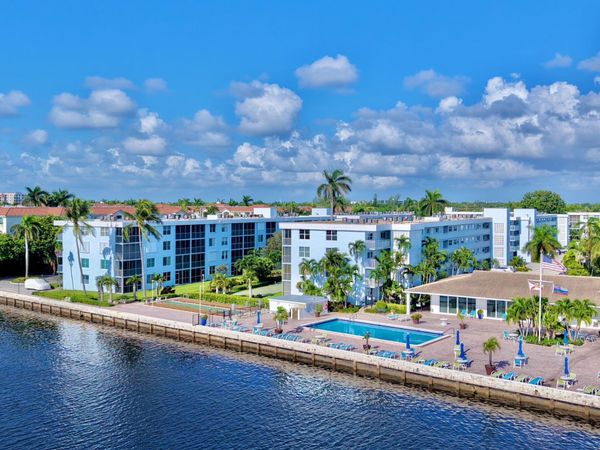 2010 S Federal Highway, Unit 202, Boynton Beach, FL 33435