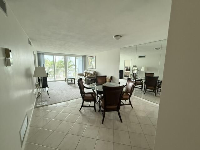 2010 S Federal Highway, Unit 202, Boynton Beach, FL 33435 Photo