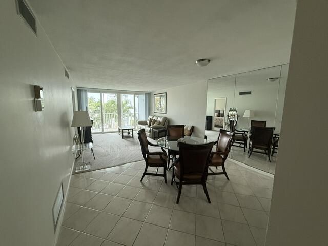 2010 S Federal Highway, Unit 202, Boynton Beach, FL 33435 Photo