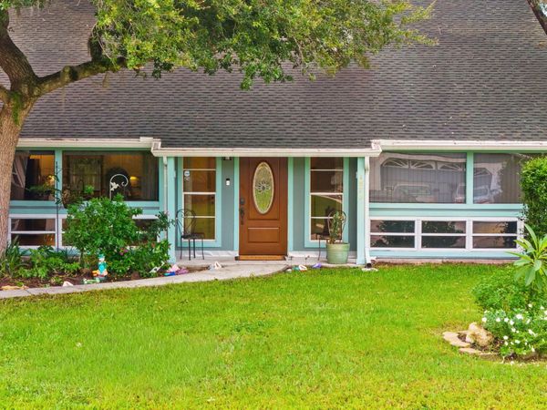 1873 SW MACARTHUR Avenue, Port St. Lucie, FL 34953