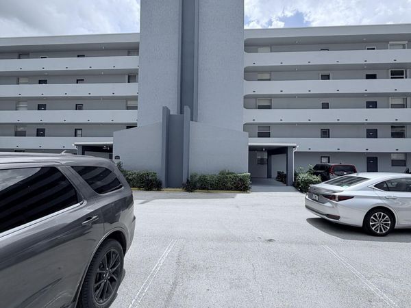 299 NW 52nd Terrace, Unit PH-U, Boca Raton, FL 33487