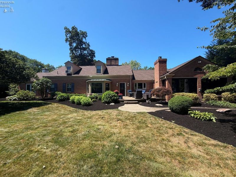 412 Gateway Boulevard, Huron, OH 44839 Photo 2