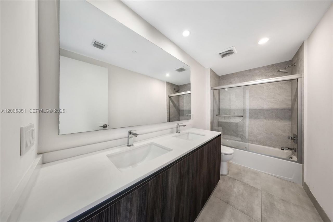 488 NE 18th St, Unit 2109, Miami, FL 33132 Photo