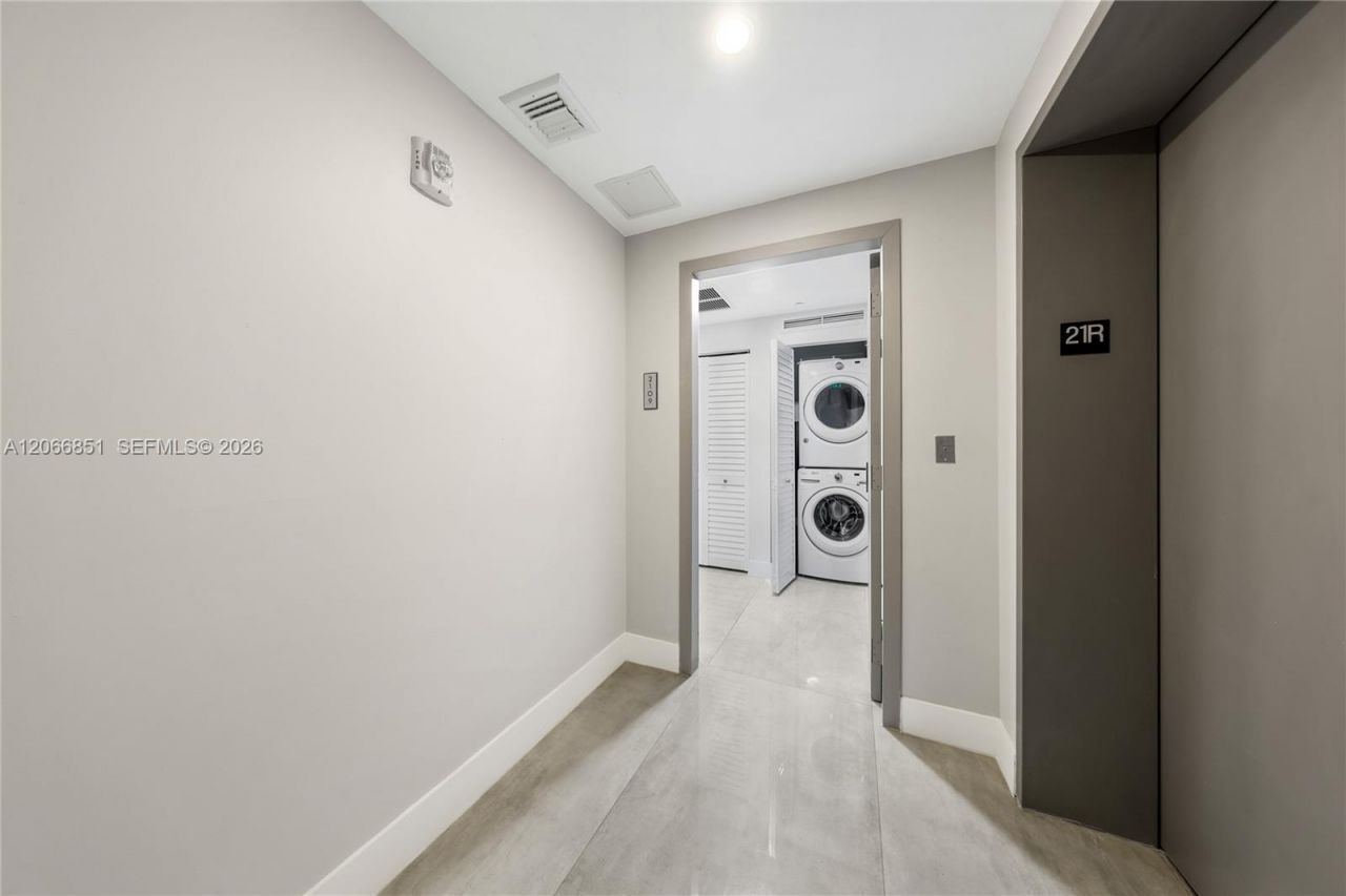 488 NE 18th St, Unit 2109, Miami, FL 33132 Photo