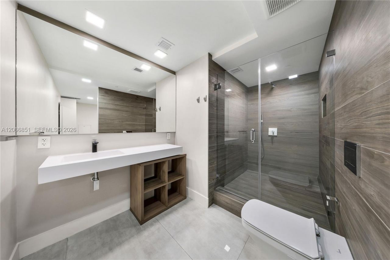 488 NE 18th St, Unit 2109, Miami, FL 33132 Photo