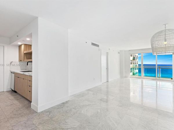 6917 Collins Ave , Unit 1009, Miami Beach, FL 33141