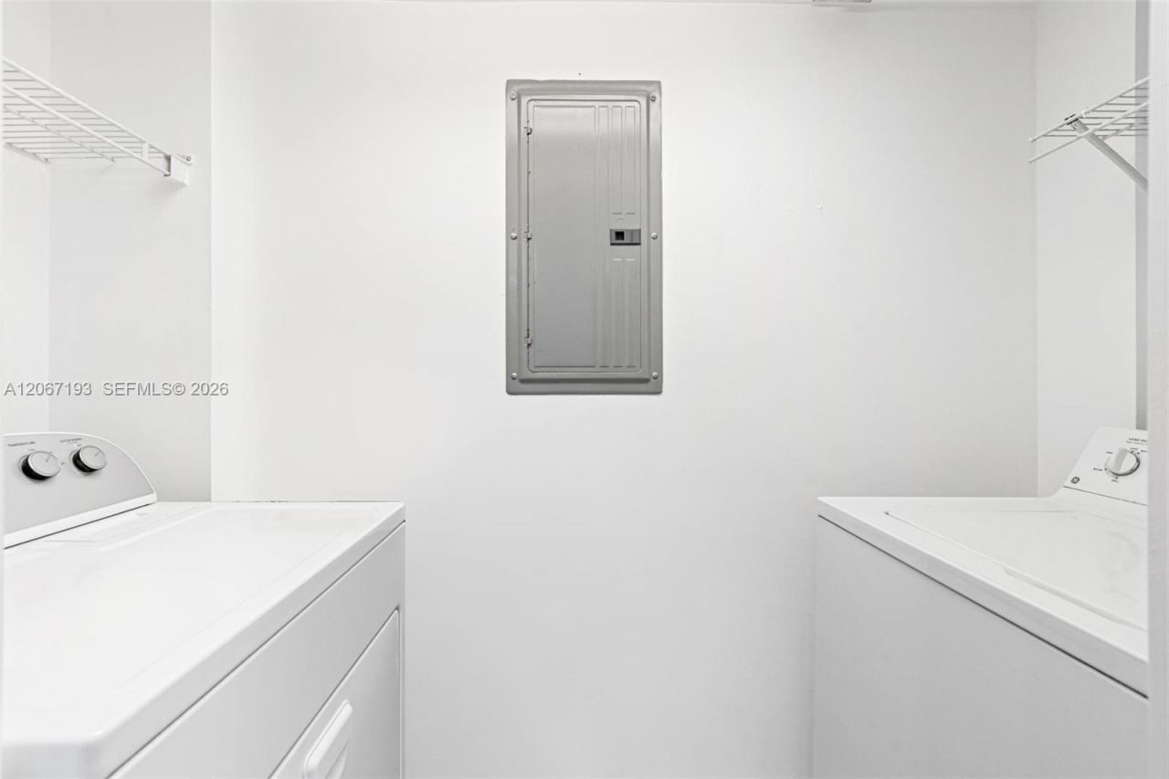 6917 Collins Ave , Unit 1009, Miami Beach, FL 33141 Photo