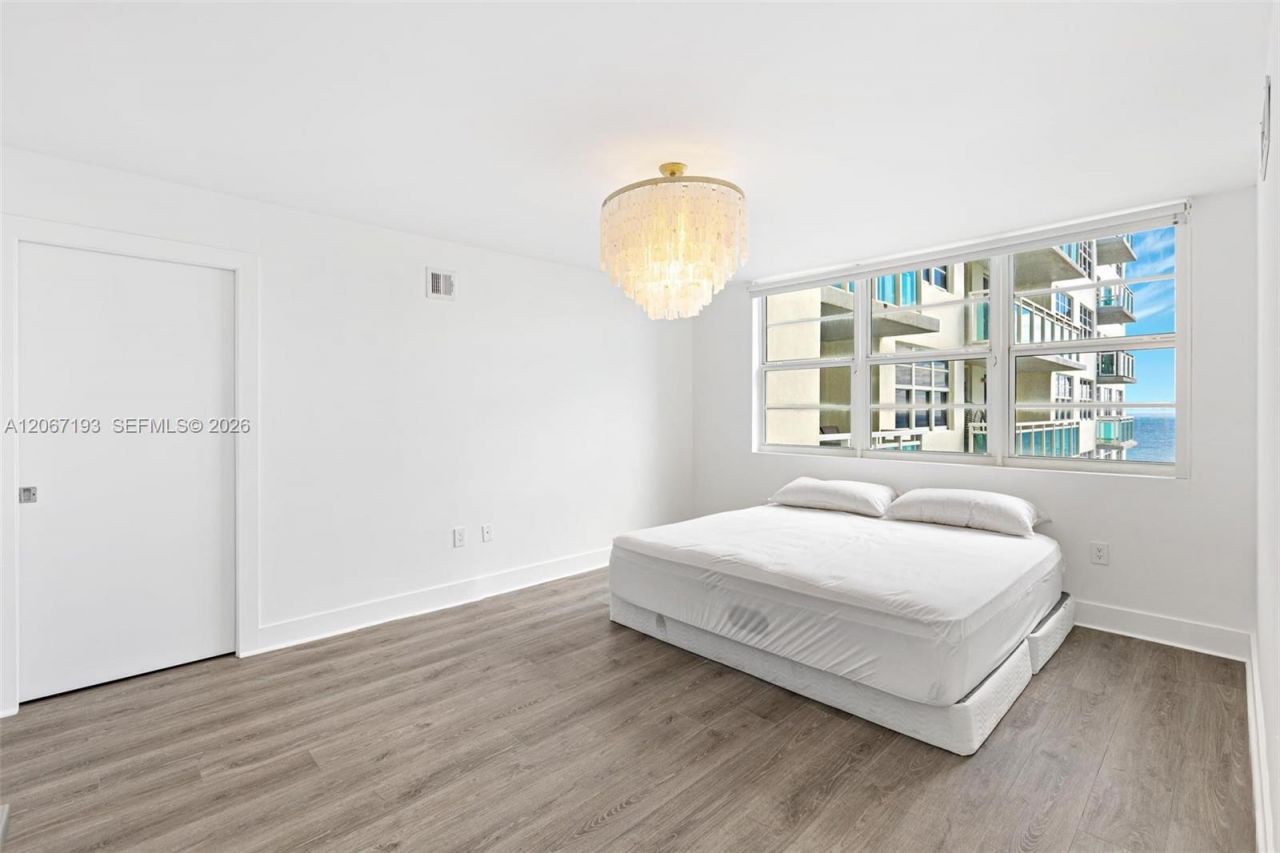 6917 Collins Ave , Unit 1009, Miami Beach, FL 33141 Photo