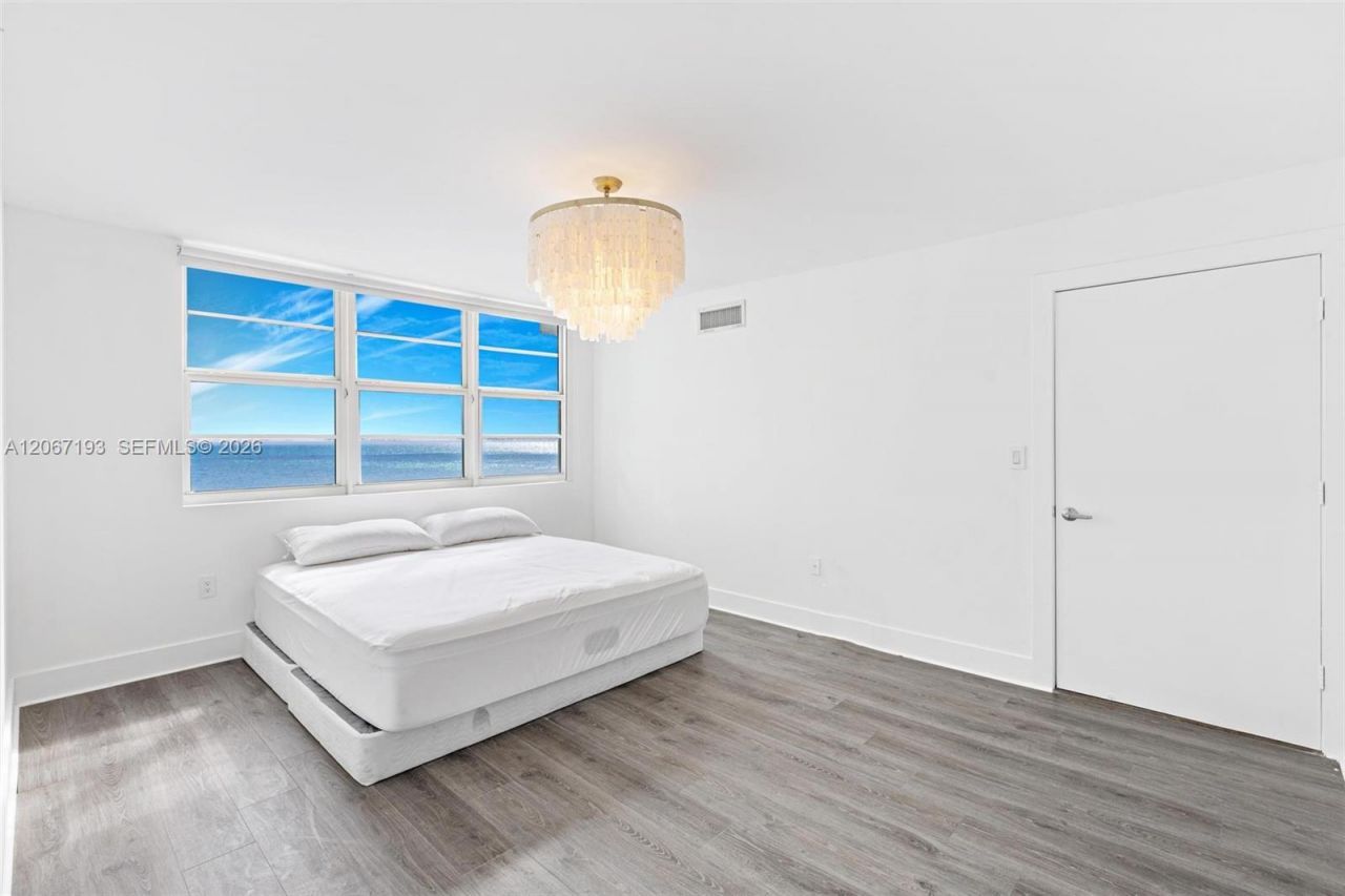 6917 Collins Ave , Unit 1009, Miami Beach, FL 33141 Photo