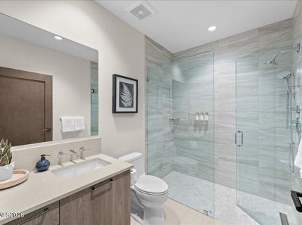 33 Beach Club Drive, Unit 502, Stateline, NV 89449 Photo