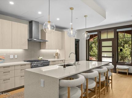 33 Beach Club Drive, Unit 502, Stateline, NV 89449 Photo