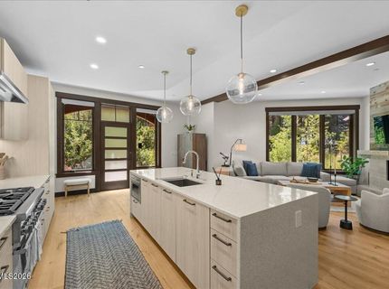 33 Beach Club Drive, Unit 502, Stateline, NV 89449 Photo