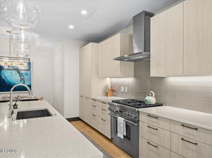 33 Beach Club Drive, Unit 502, Stateline, NV 89449 Photo