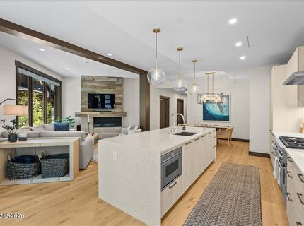 33 Beach Club Drive, Unit 502, Stateline, NV 89449 Photo