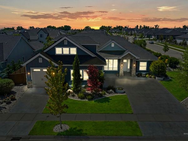 2559 N Synergy Ave., Eagle, ID 83616